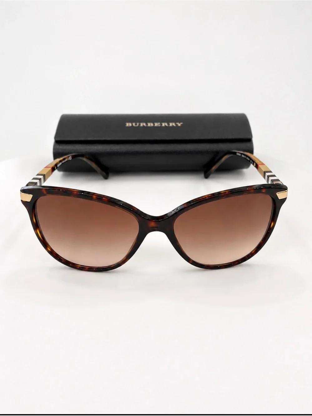 Burberry Tortoiseshell Cat-Eye Sunglasses with Gradient Brown Lenses